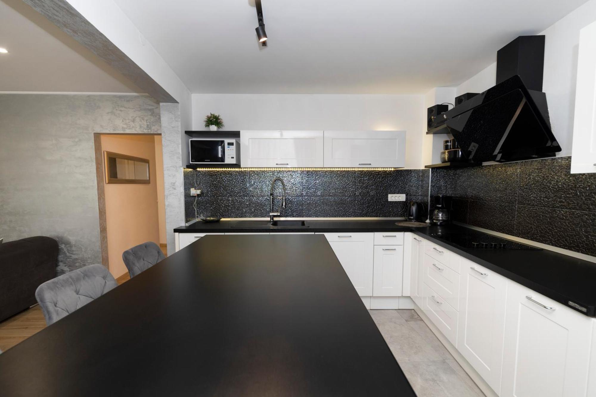 Nikky 2Br Apt. In Old Town Centre ซาดาร์ ภายนอก รูปภาพ